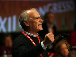Arménio Carlos intervém na sessão de encerramento do XII Congresso da CGTP-IN.